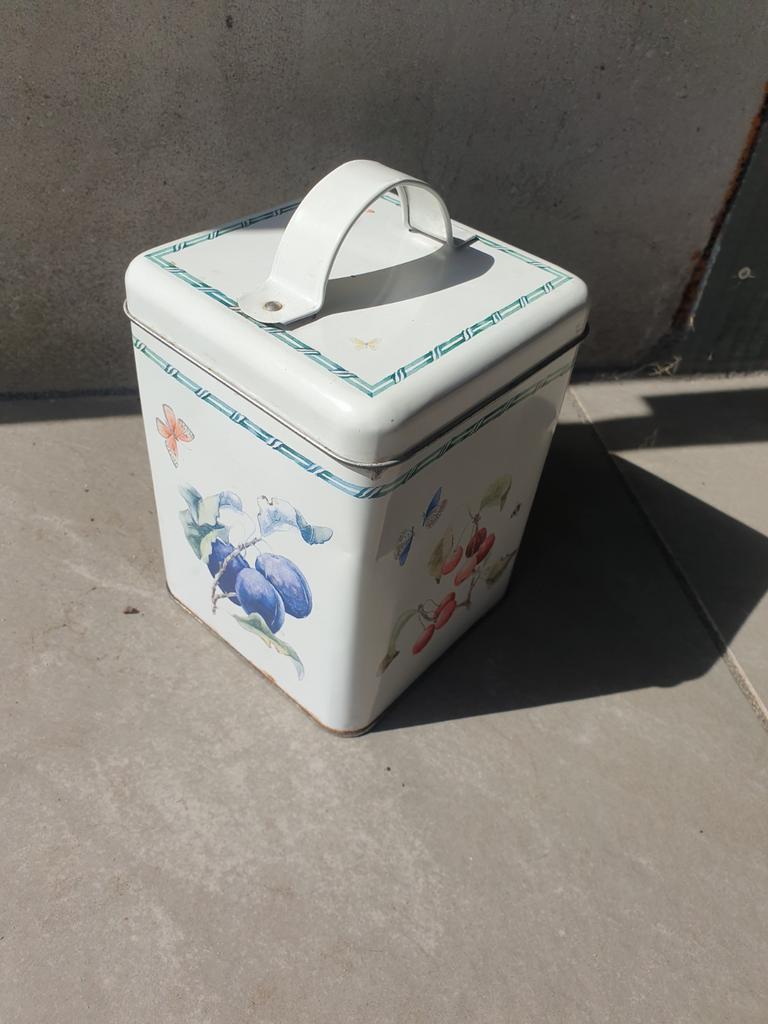 Vintage metalen blik met fruit- en vlinderdecoratie, Ophalen of Verzenden