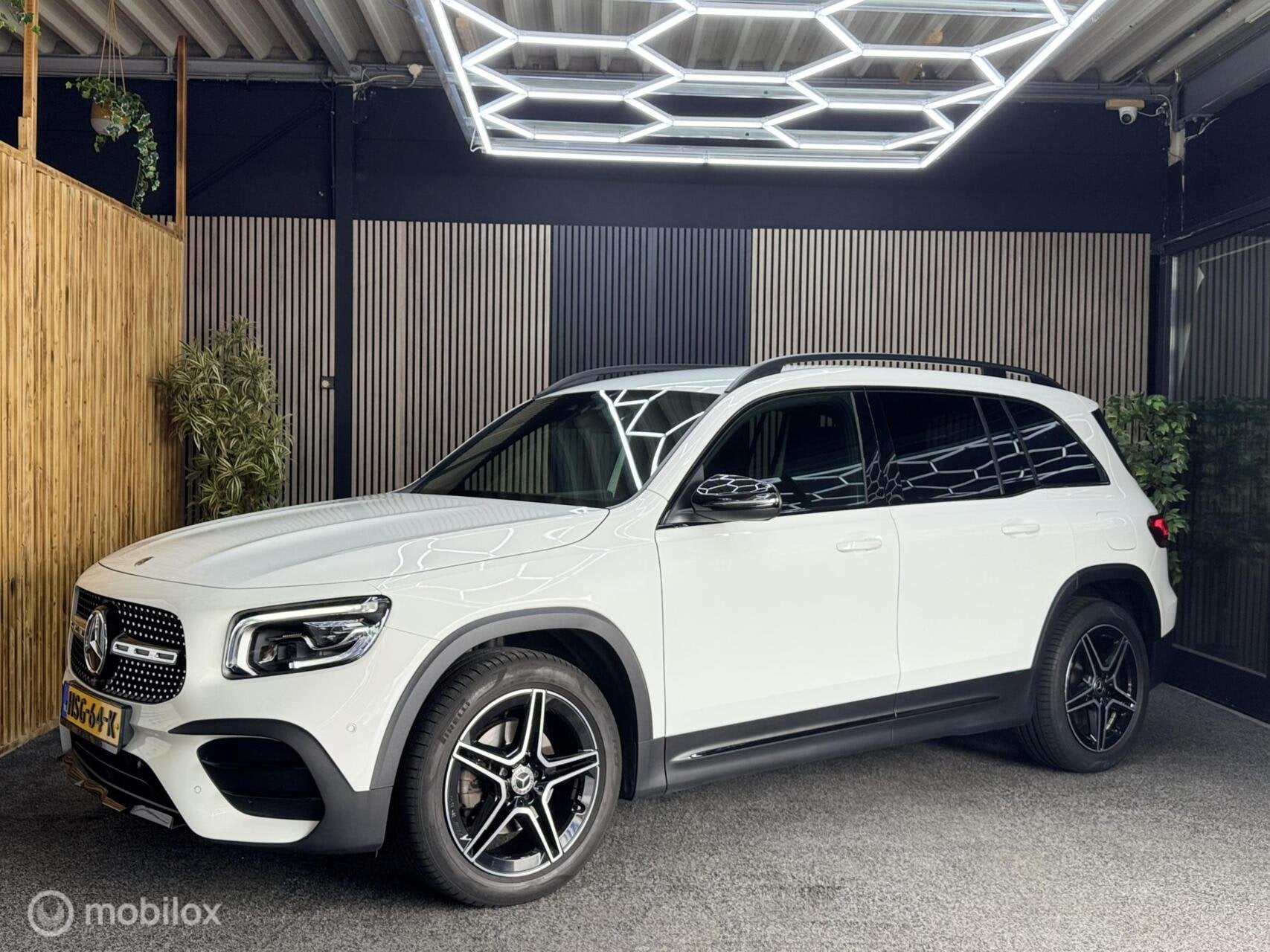 Mercedes GLB 200 4MATIC AMG Line 7p.| Pdc|Cam|Led|Sfeerver, Auto's, 1525 kg, Gebruikt, 4 cilinders, 7 stoelen