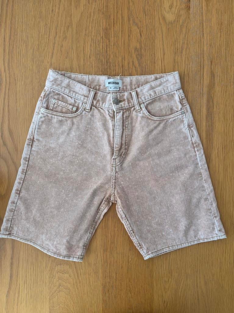 Weekday ribfluwelen shorts - Maat 26, Kort, Beige, Weekday, Ophalen of Verzenden