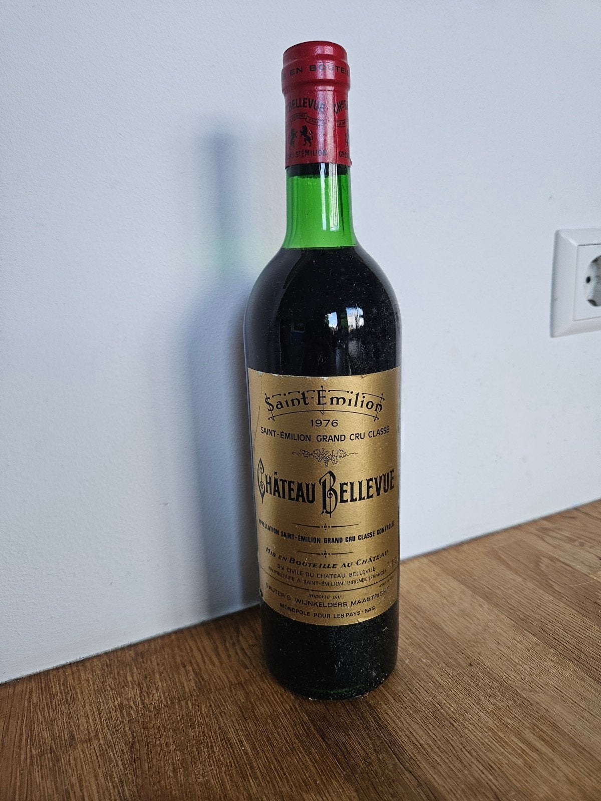 Vintage Château Bellevue Saint-Émilion Grand Cru Classé 1976, Verzamelen, Ophalen of Verzenden, Gebruikt, Frankrijk, Rode wijn