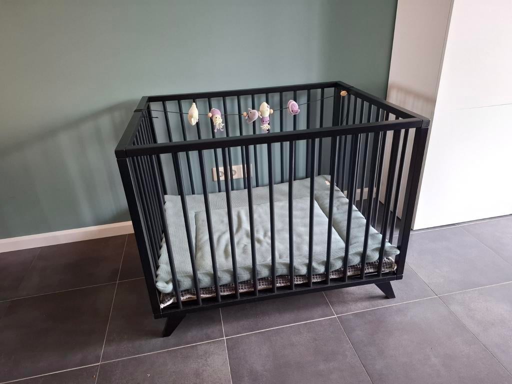 Te koop Box Bopita Retro zwart, Kinderen en Baby's, Boxen, Ophalen, Zo goed als nieuw, Boxkleed