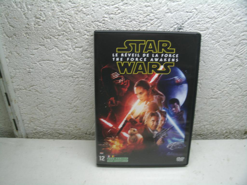 dvd 275b star wars le reveil de la force a wakens, Alle leeftijden, Ophalen of Verzenden, Zo goed als nieuw, Natuur