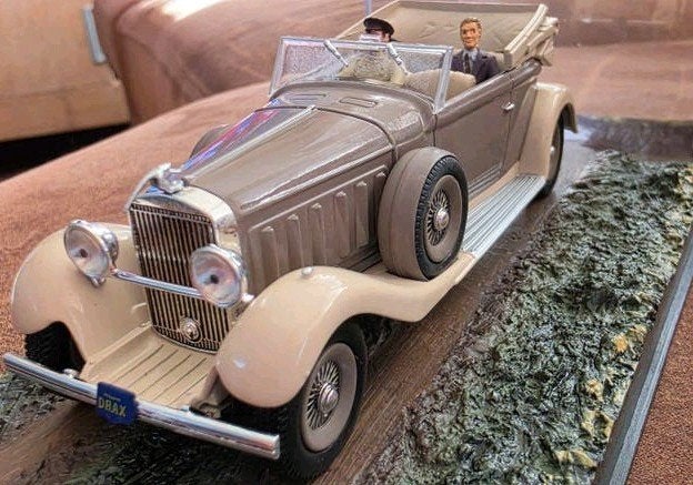 Hispano-Suiza "Moonraker" modelauto met figuren, Ophalen of Verzenden, Nieuw, Auto