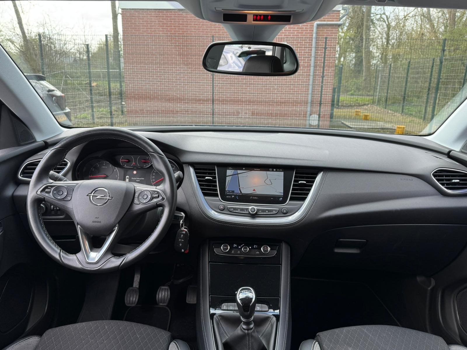 Opel Grandland X 1.2 TURBO 130PK EDITION CAMERA/PDC/NAVIGATI, 12 maanden, Gebruikt, Euro 6, 1199 cc