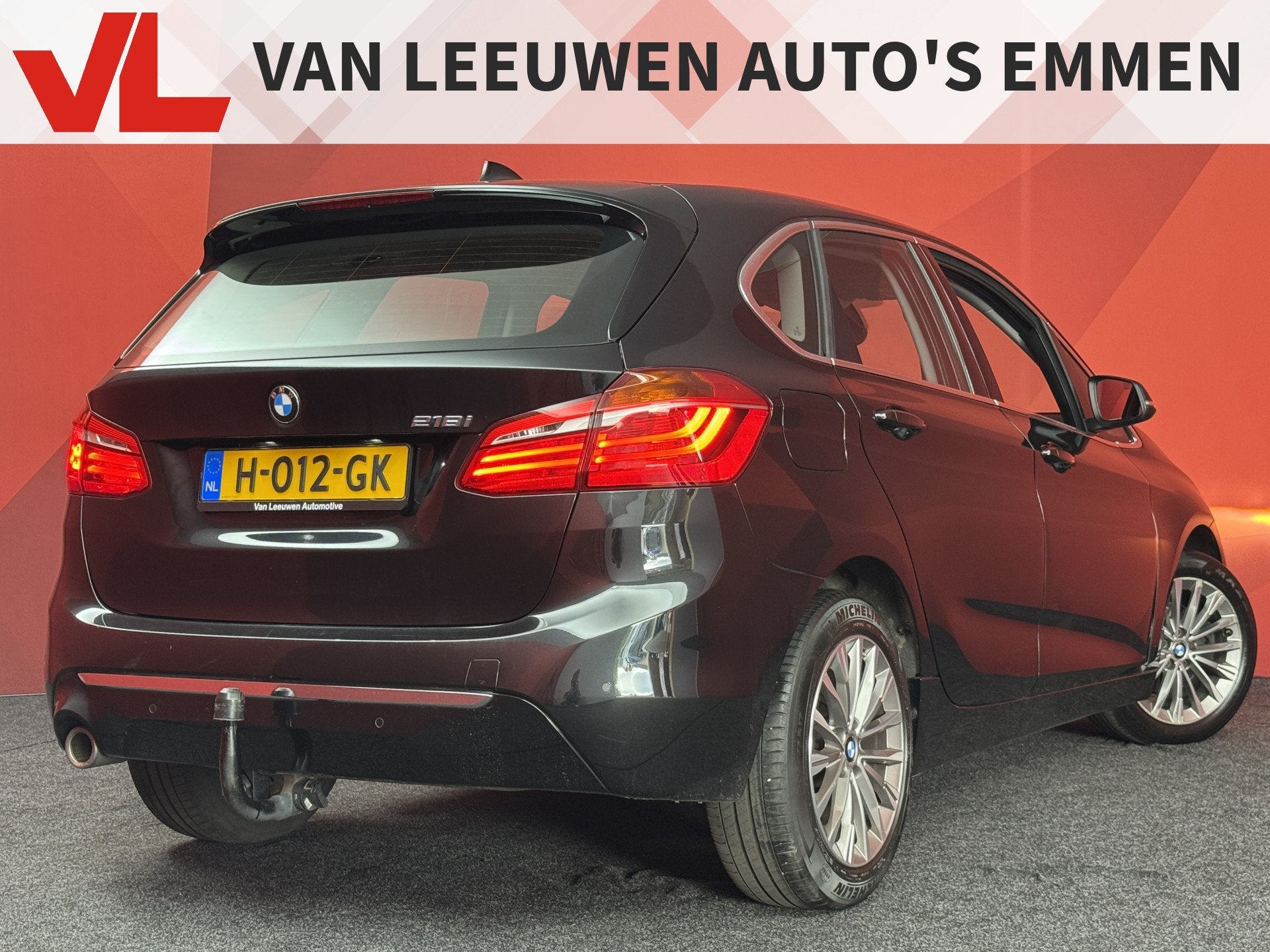 BMW 2 Serie Active Tourer 218i High Executive Edition | HUD, Auto's, Gebruikt, Met garantie (alle), Zwart, 3 cilinders