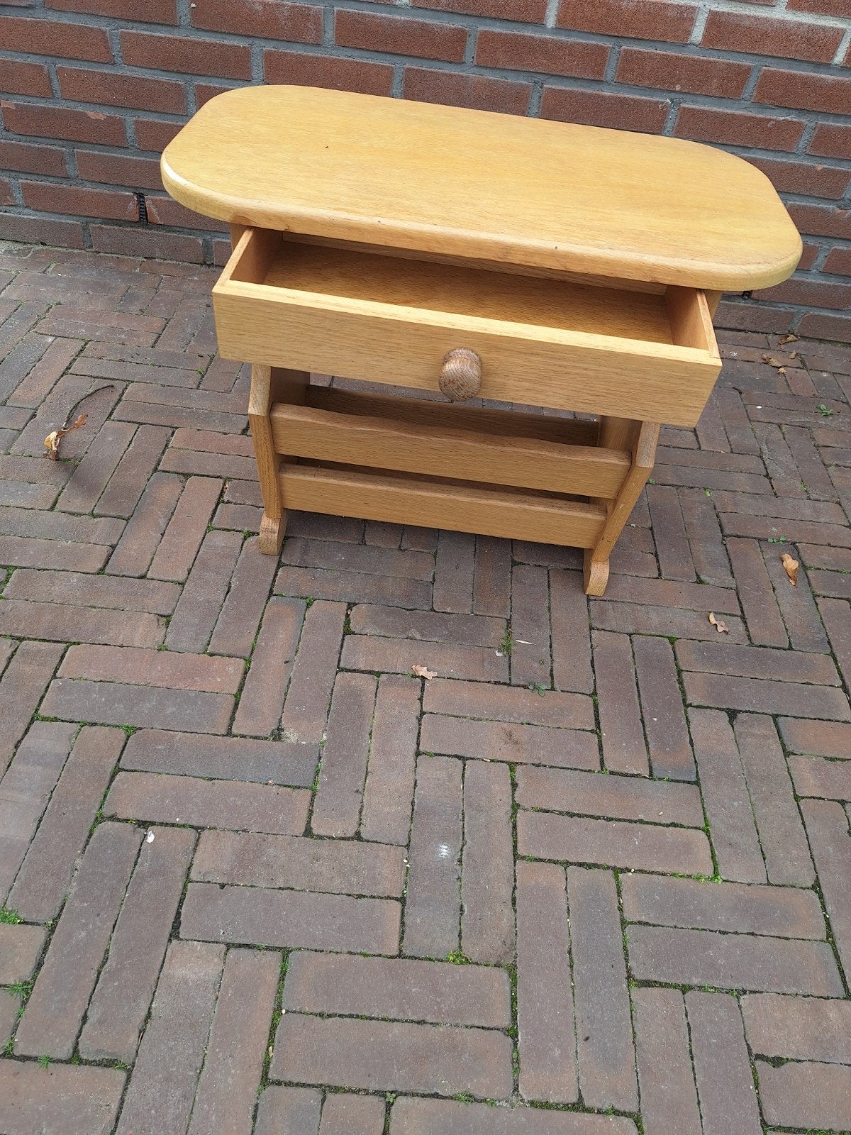 Eikenhout krantenbak, Huis en Inrichting, Ophalen, Hout