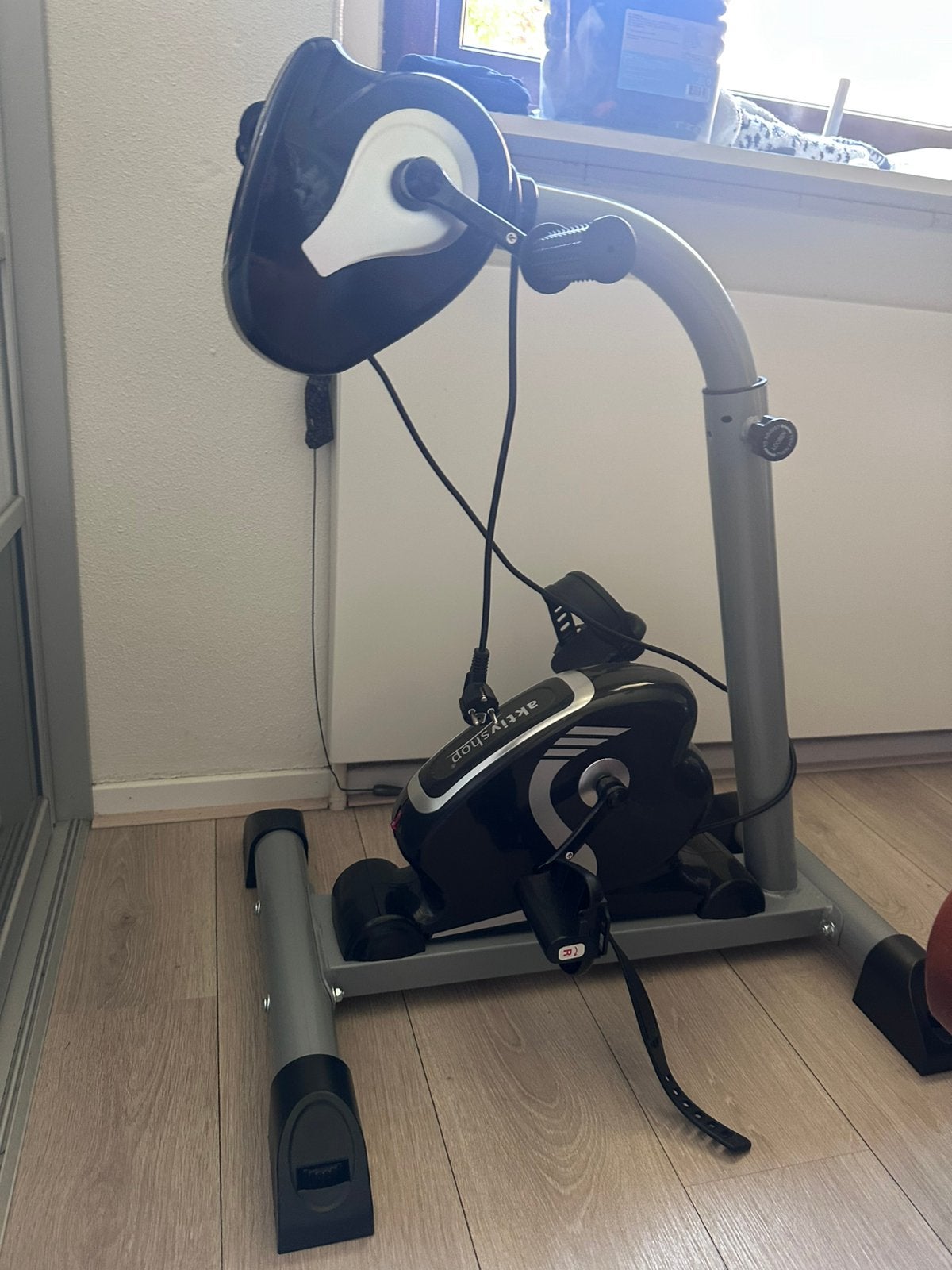 Revalidatie fiets, Ophalen, Zo goed als nieuw, Hometrainer