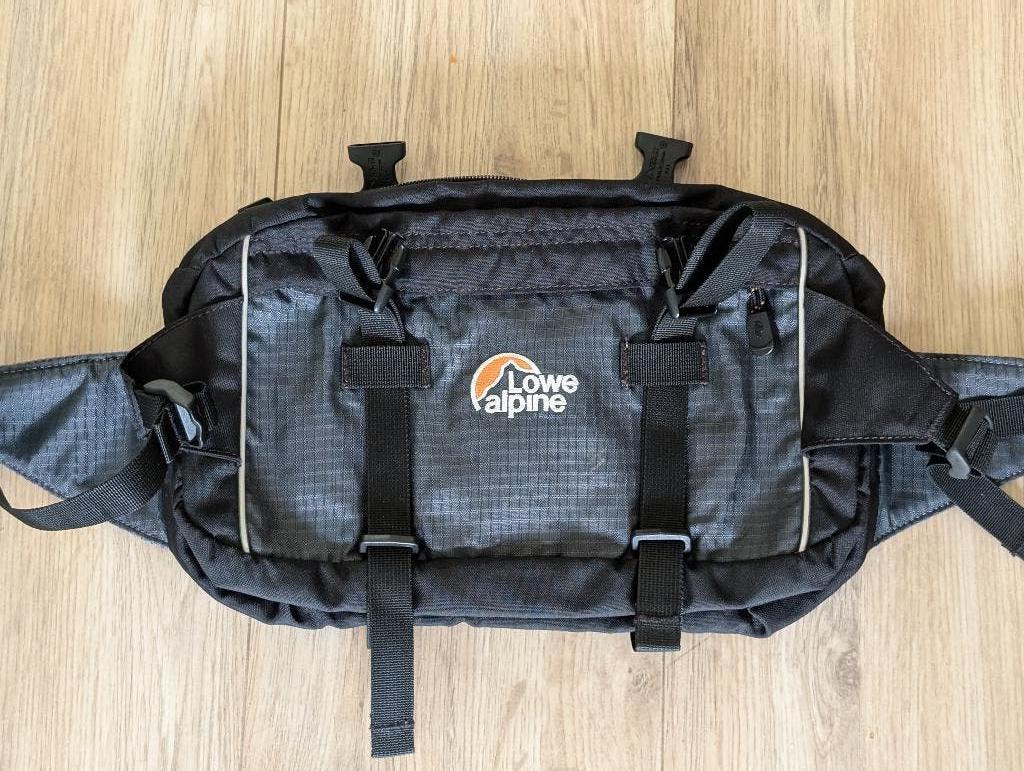 Lowe Alpine Heuptas 6L (model Mesa Runner), Overige merken, Minder dan 30 cm, 25 tot 40 cm, Ophalen of Verzenden