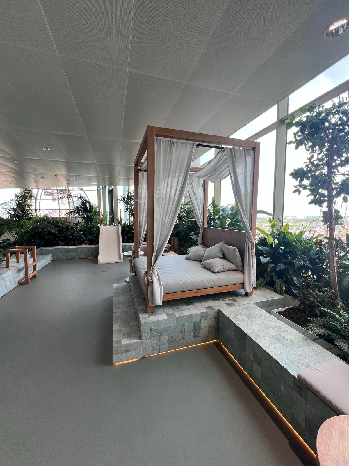 Decoratief Bali Style “Zwembad “met Lounge Daybed, Tuin en Terras, Ophalen of Verzenden, Gebruikt, Meer dan 8 zitplaatsen