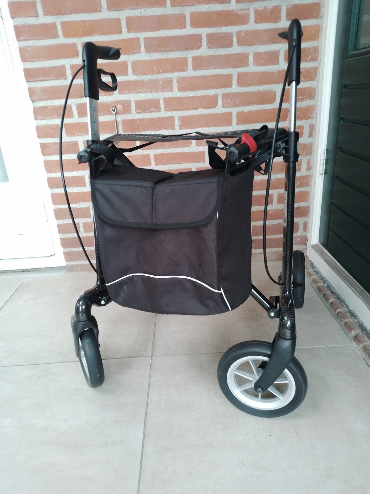 rollator SERVER  CF  ATHLON met dichte tas, Diversen, Rollators, Ophalen, Lichtgewicht, Zo goed als nieuw