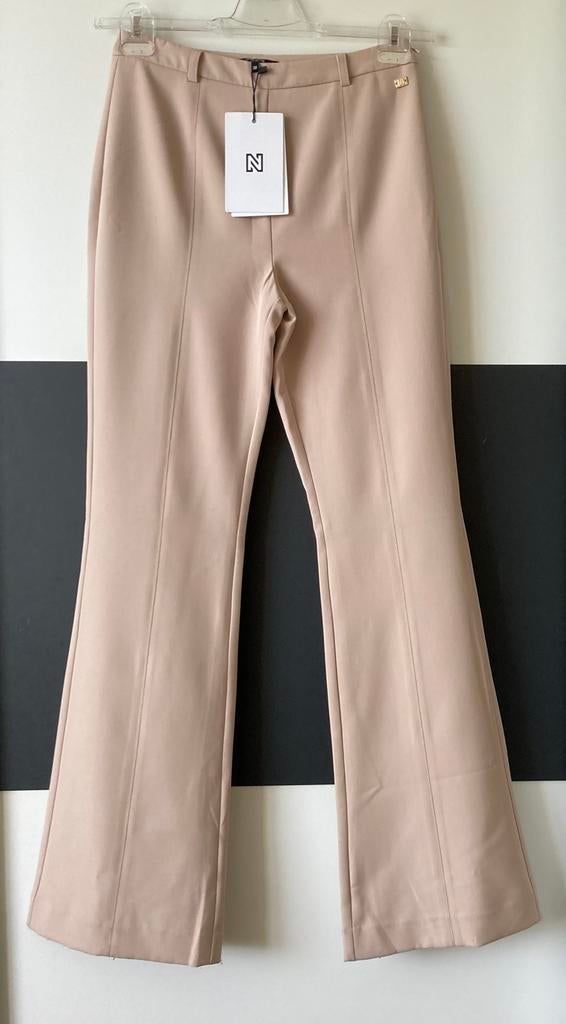 Nieuw Dames Broek NIKKIE (S), Ophalen of Verzenden, Zo goed als nieuw