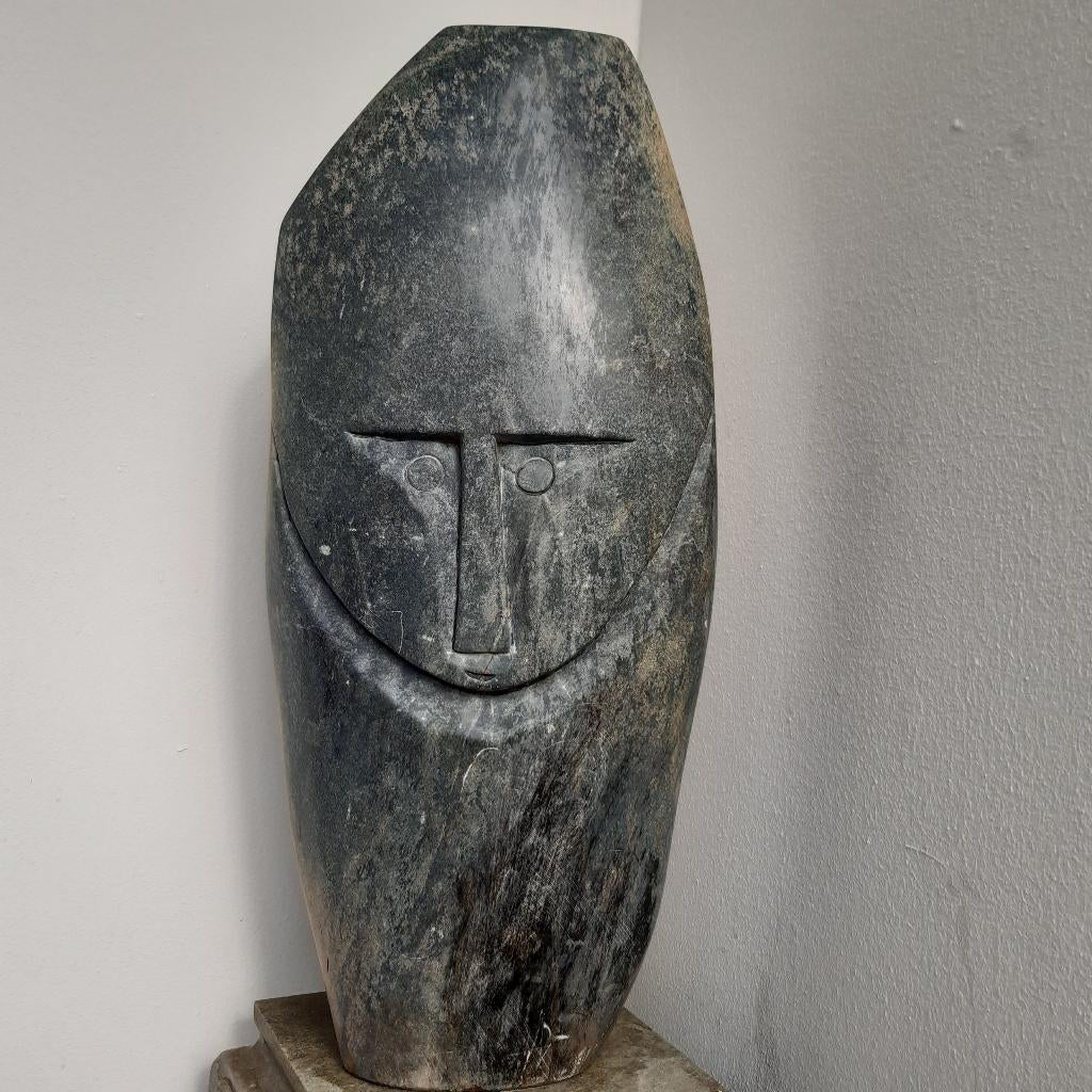 Stenen sculptuur Shona kunst uit Tengenenge, 61 cm hoog, Ophalen