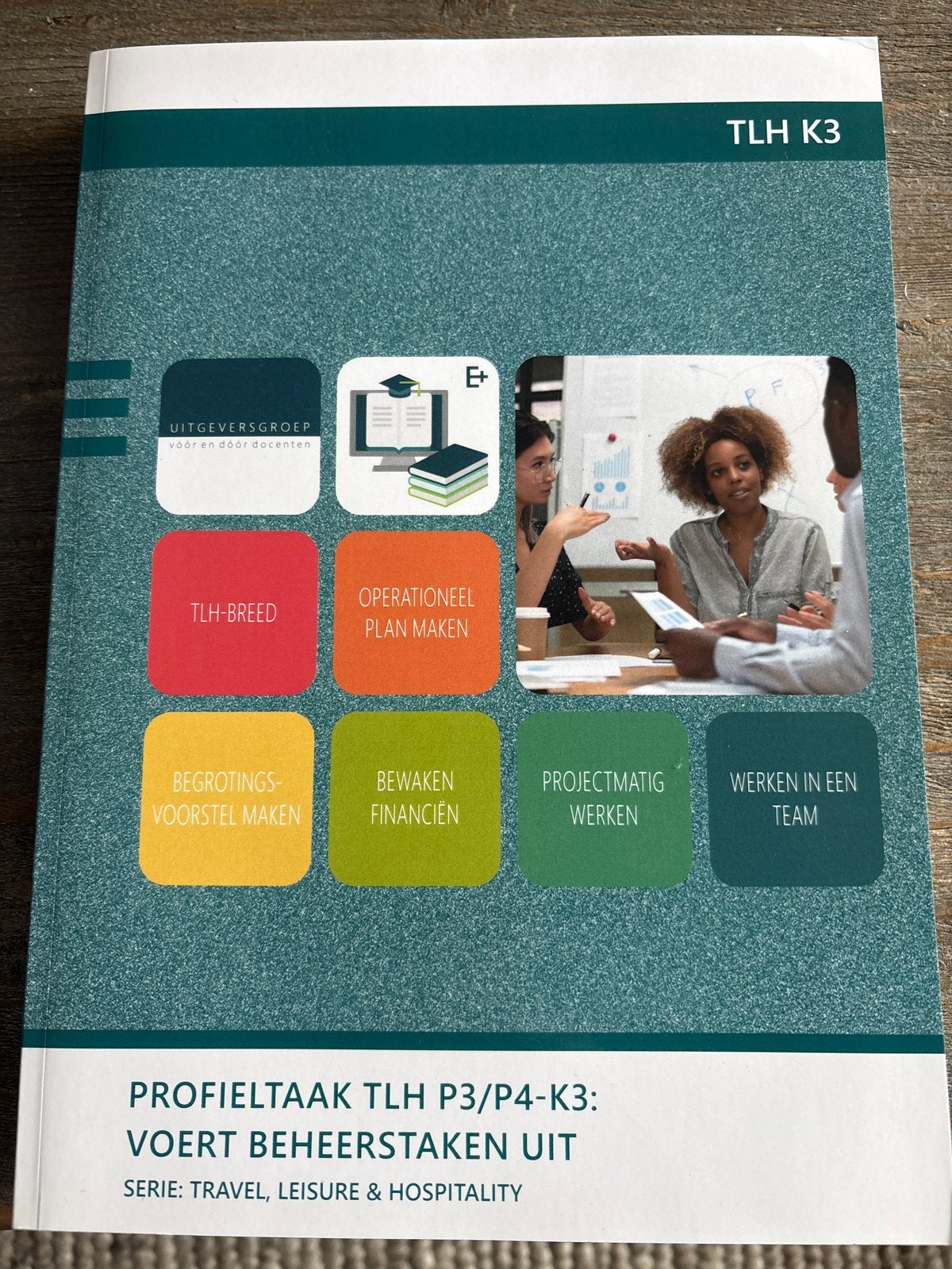 Profieltaak TLH P3/P4-K3: Voert Beheerstaken Uit, Ophalen of Verzenden, Gamma, Zo goed als nieuw, MBO