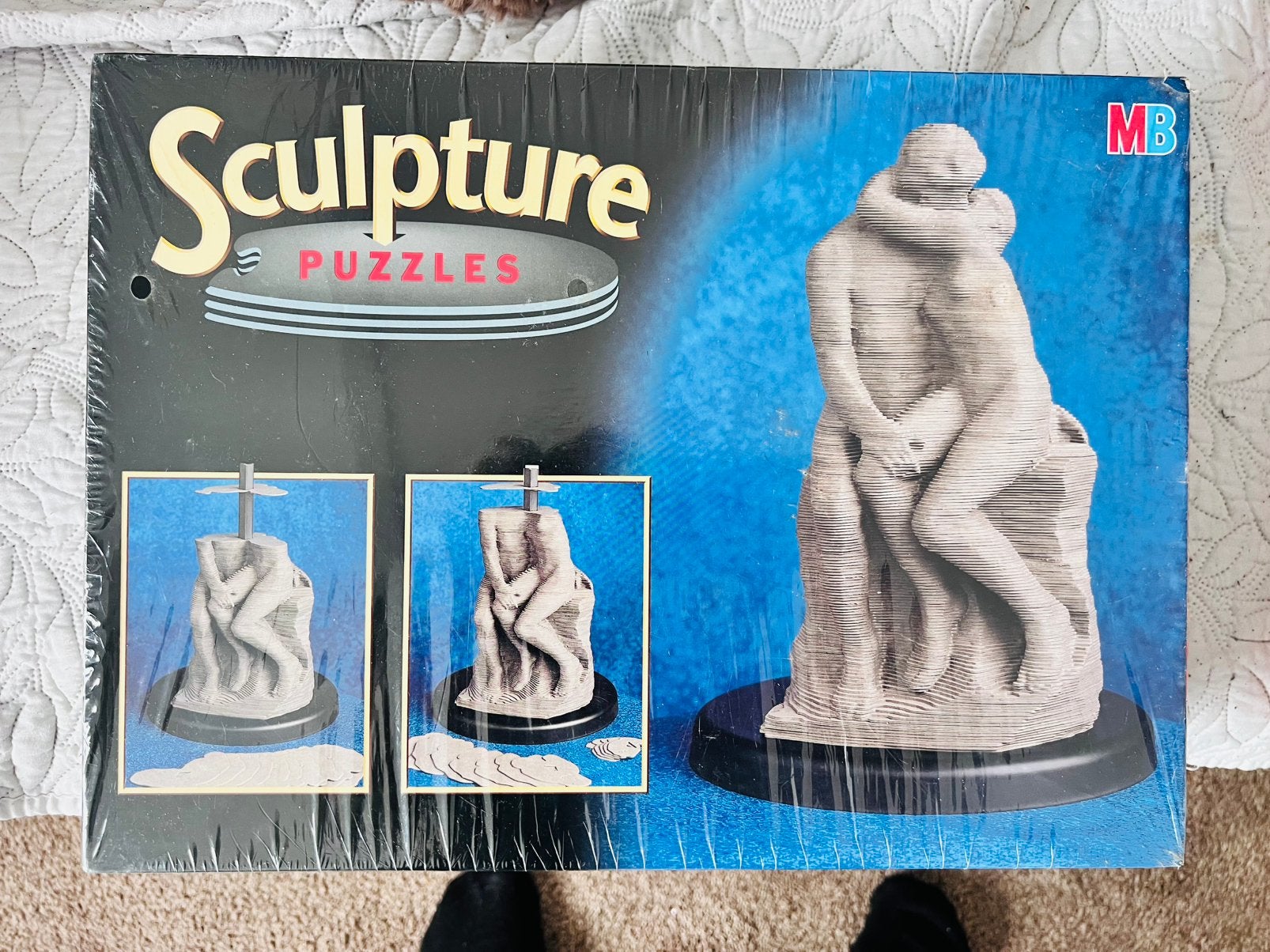 MB Sculpture Puzzles - De Kus (Rodin) - Nieuw in doos, Hobby en Vrije tijd, Overige thema's, Nieuw, Ophalen of Verzenden, Kunststof