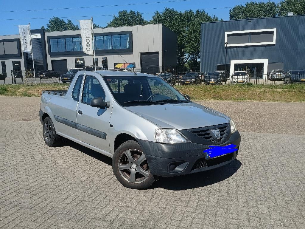 Dacia Logan 1.5 DCI 50KW Pick-up E4 2010 Youngtimer, Auto's, Bestelauto's, Particulier, Achteruitrijcamera, Centrale vergrendeling