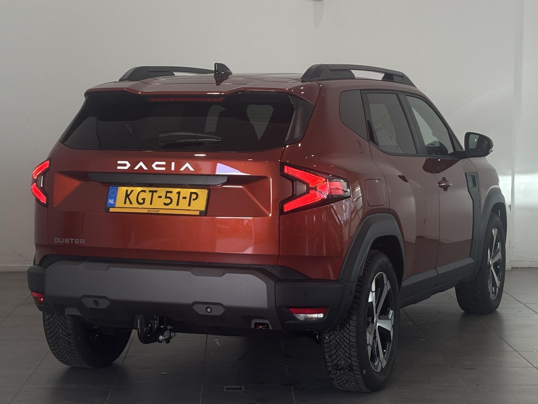 Dacia Duster 1.2 Eco-G 120 limited edition | Trekhaak | Clim, Auto's, Stof, Gebruikt, 1199 cc, Automatische klimaatregeling