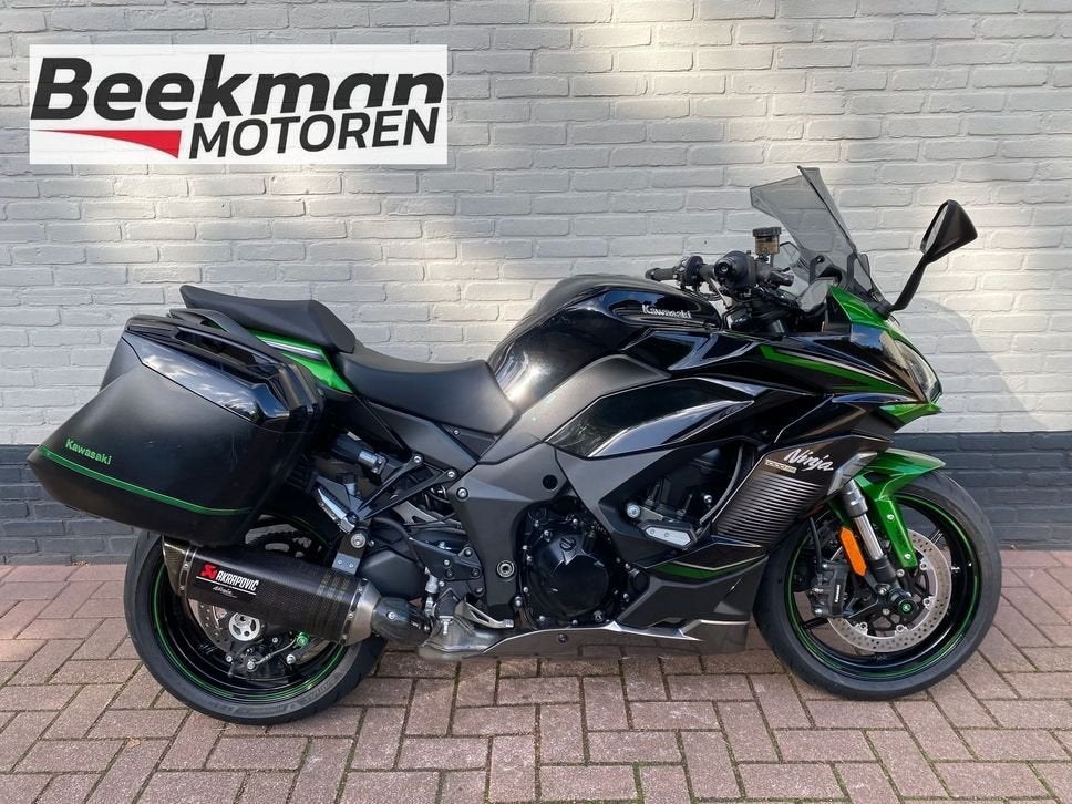 KAWASAKI NINJA 1000SX PERFORMANCE (bj 2023) 15,775 km / AKRA, 4 cilinders, Motorrijbewijs A, Bedrijf, Onbekend
