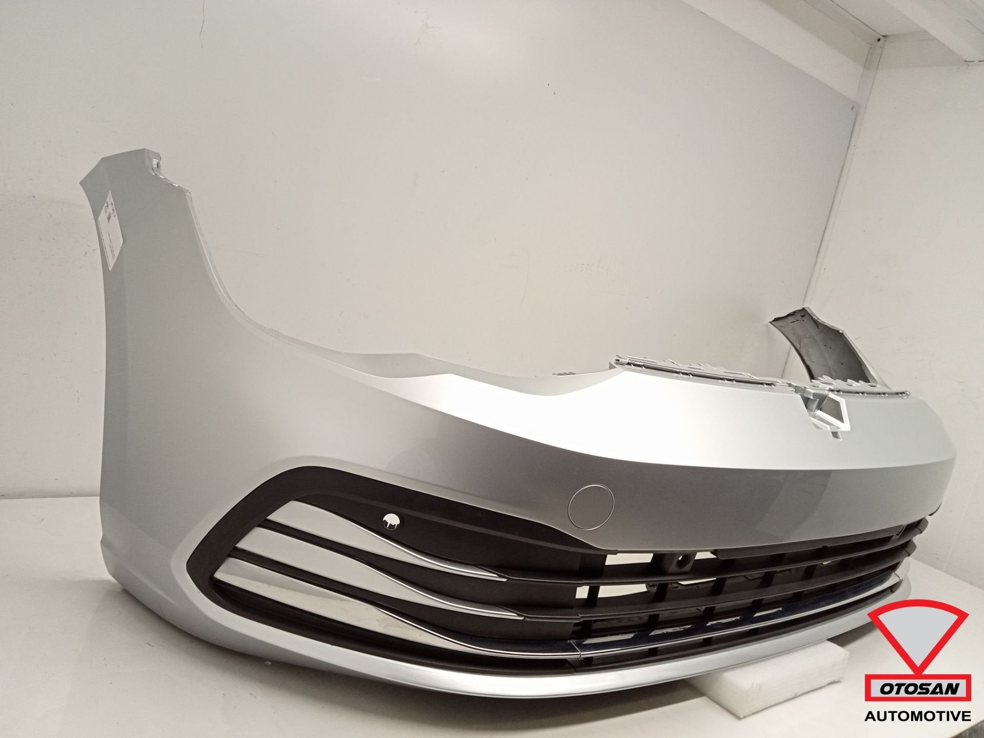VW Golf 8 2020+ Voorbumper Style met chroom Zilver LA7W 4xPD, Gebruikt, Volkswagen AG, Bumper, Berliner Ring 2
38440  Wolfsburg, DE