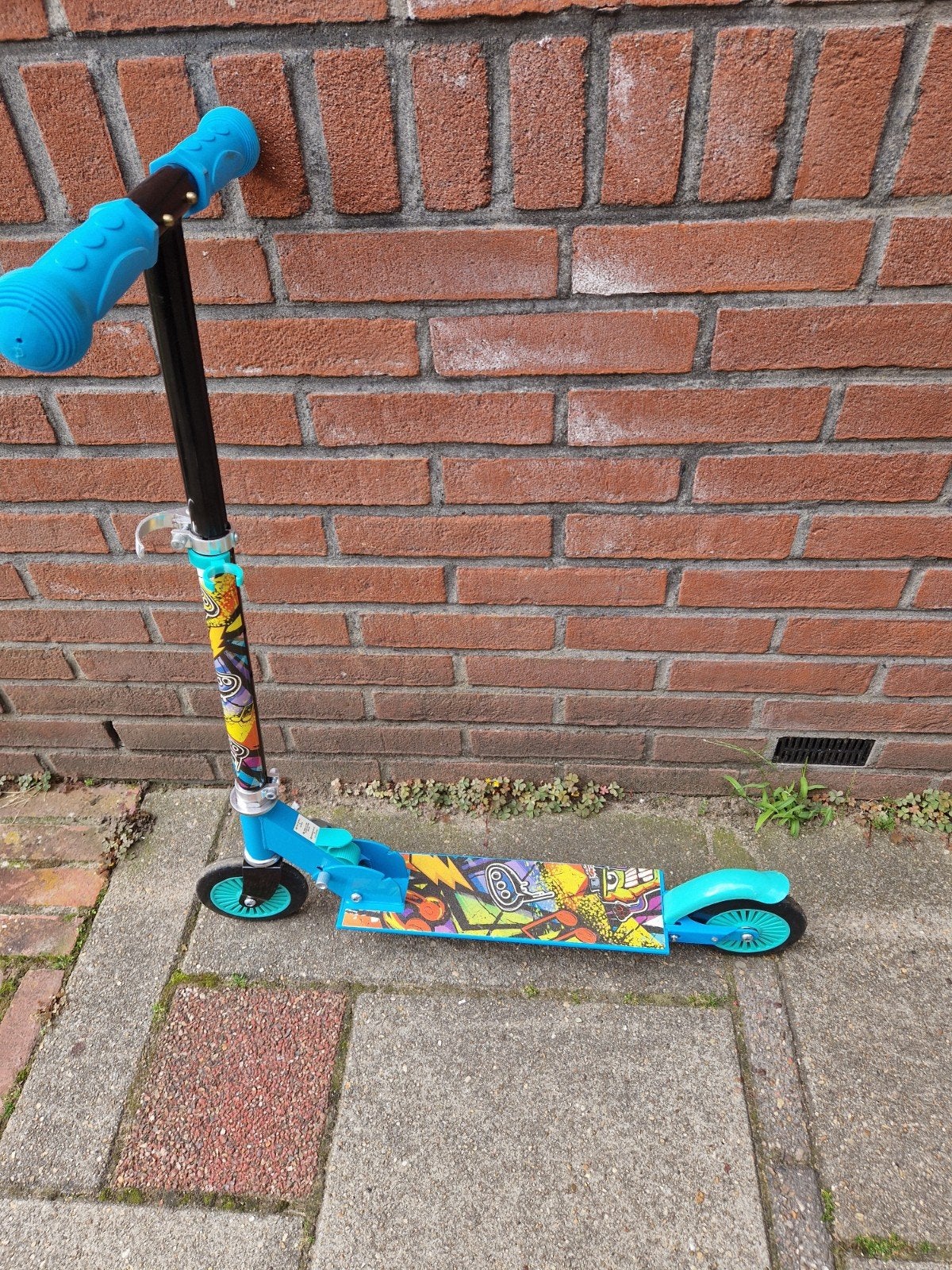 Blauwe step met kleurrijke opdruk, Ophalen, Gebruikt, Gewone step, Onbekend