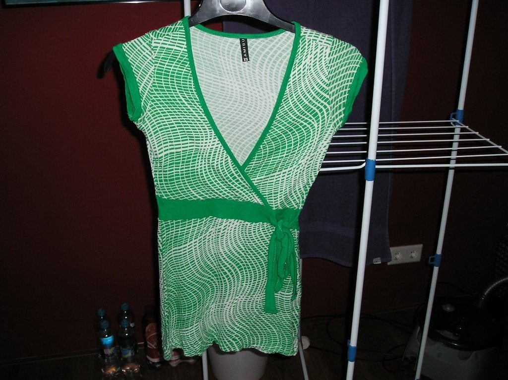 Lange top in wit met groen. Maat xs., Kleding | Dames, Wit, Ophalen of Verzenden, Zo goed als nieuw, Zonder mouw