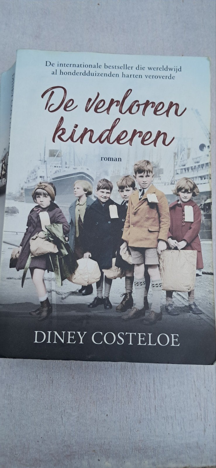 De Verloren Kinderen - Diney Costeloe (Roman), Ophalen of Verzenden, Zo goed als nieuw, Diney Costeloe, Nederland