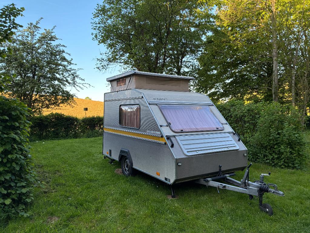 Kip Kompakt KK300 uit 1987, Caravans en Kamperen, Kip, Tot en met 2, Lengtebed, Schokbreker