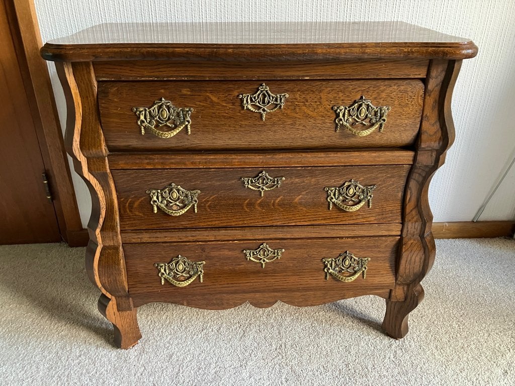 Vintage Eiken Buikkast - Ladekast   , Ophalen