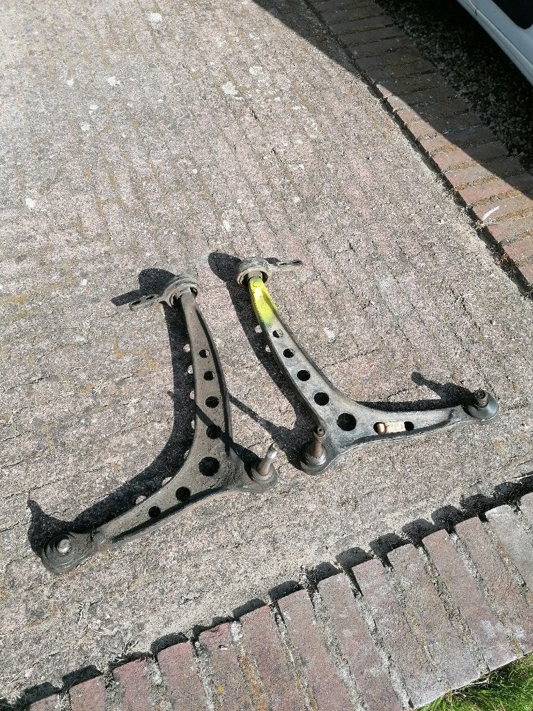 E30 325ix draagarm Links + Rechts., Ophalen, Gebruikt, BMW