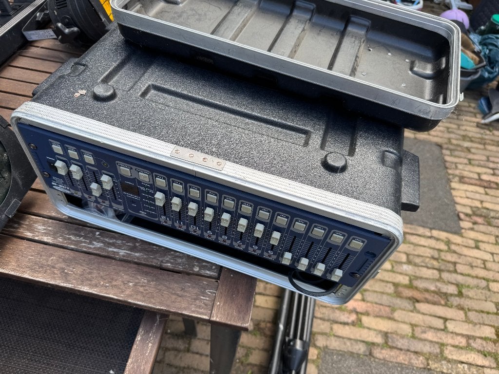 Showtec Lite-12 + ShellBar 4 IEC | Complete DMX lichtset, Ophalen, Gebruikt, Licht