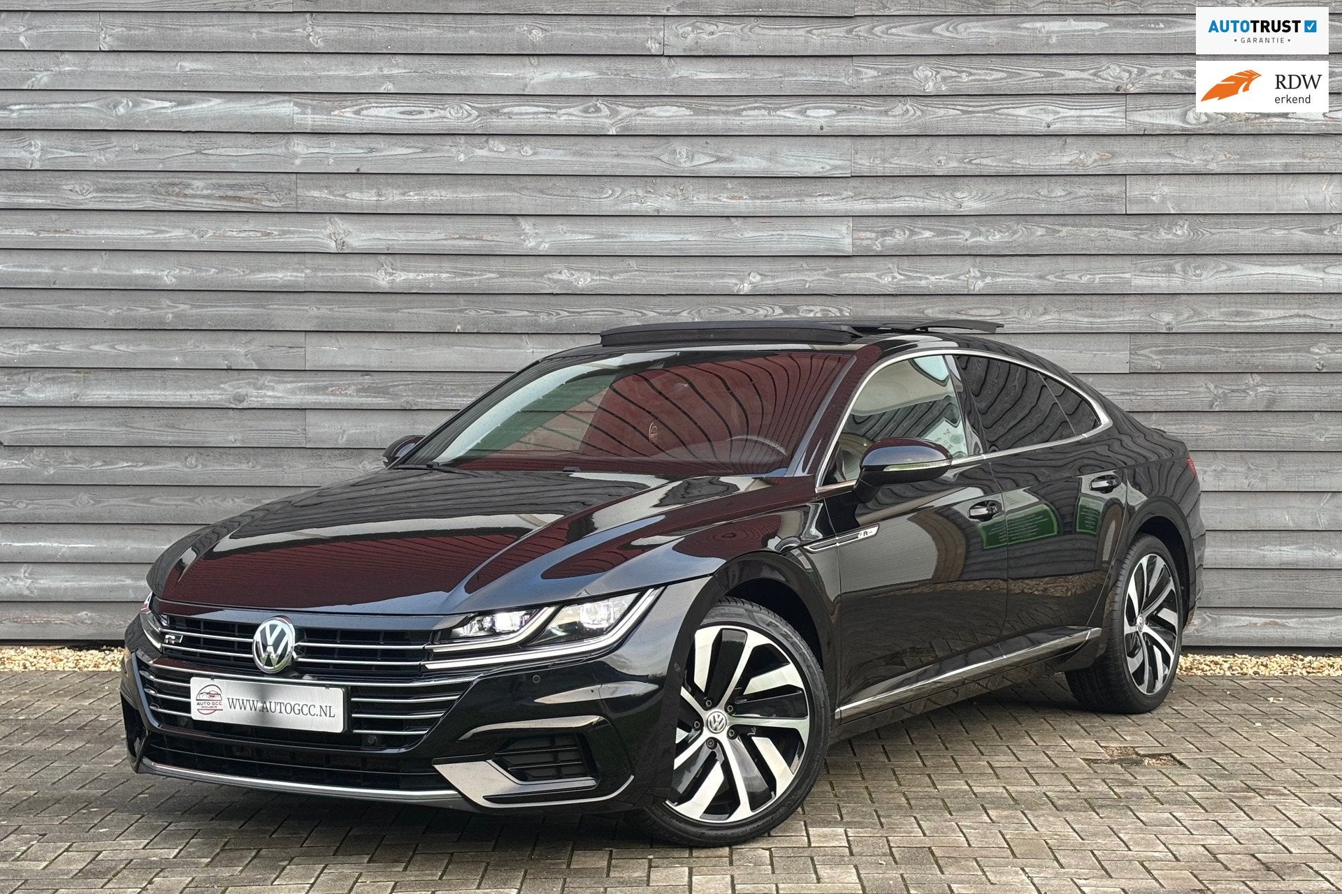 Volkswagen Arteon 2.0 TSI BUSINESS R-LINE PANO DSG LED CAMER, Auto's, Arteon, Euro 6, 1984 cc, Verwarmde buitenspiegels