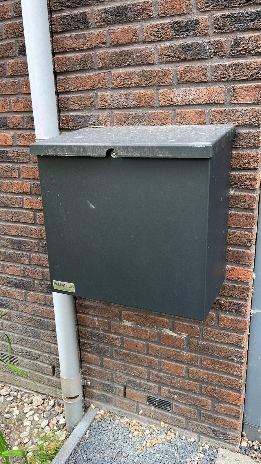 Pakketkluis / Wandbrievenbus - Grijs, Tuin en Terras, Brievenbussen, Ophalen of Verzenden, Gebruikt, Overige materialen, Wandbrievenbus