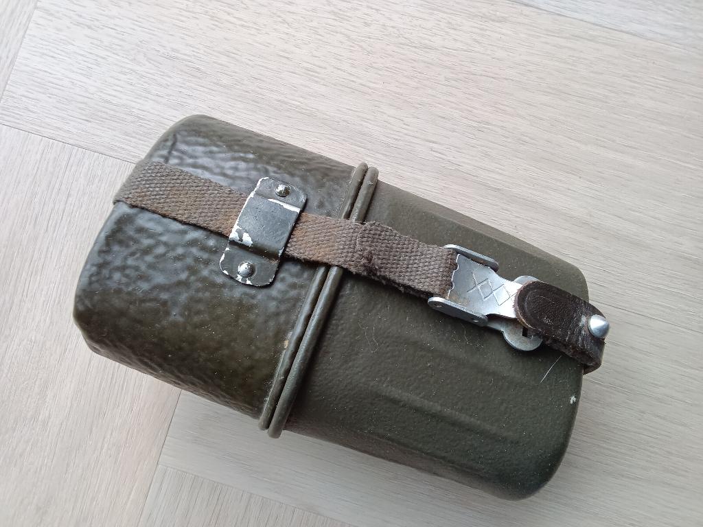 Militaire Duitse veldfles met eetblik 1964, Verzamelen, Ophalen of Verzenden, Landmacht, Duitsland, Overige typen