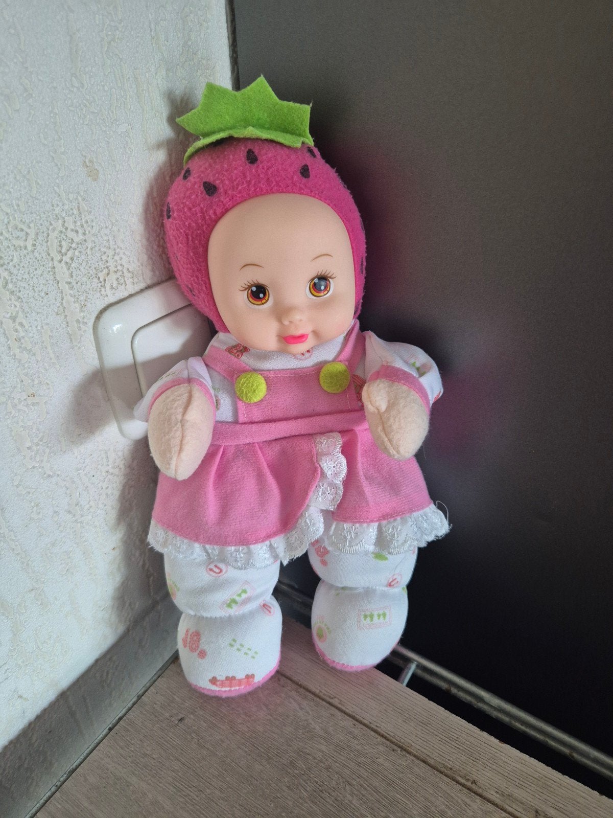 aardbeienpop, Ophalen of Verzenden, Zo goed als nieuw, Babypop