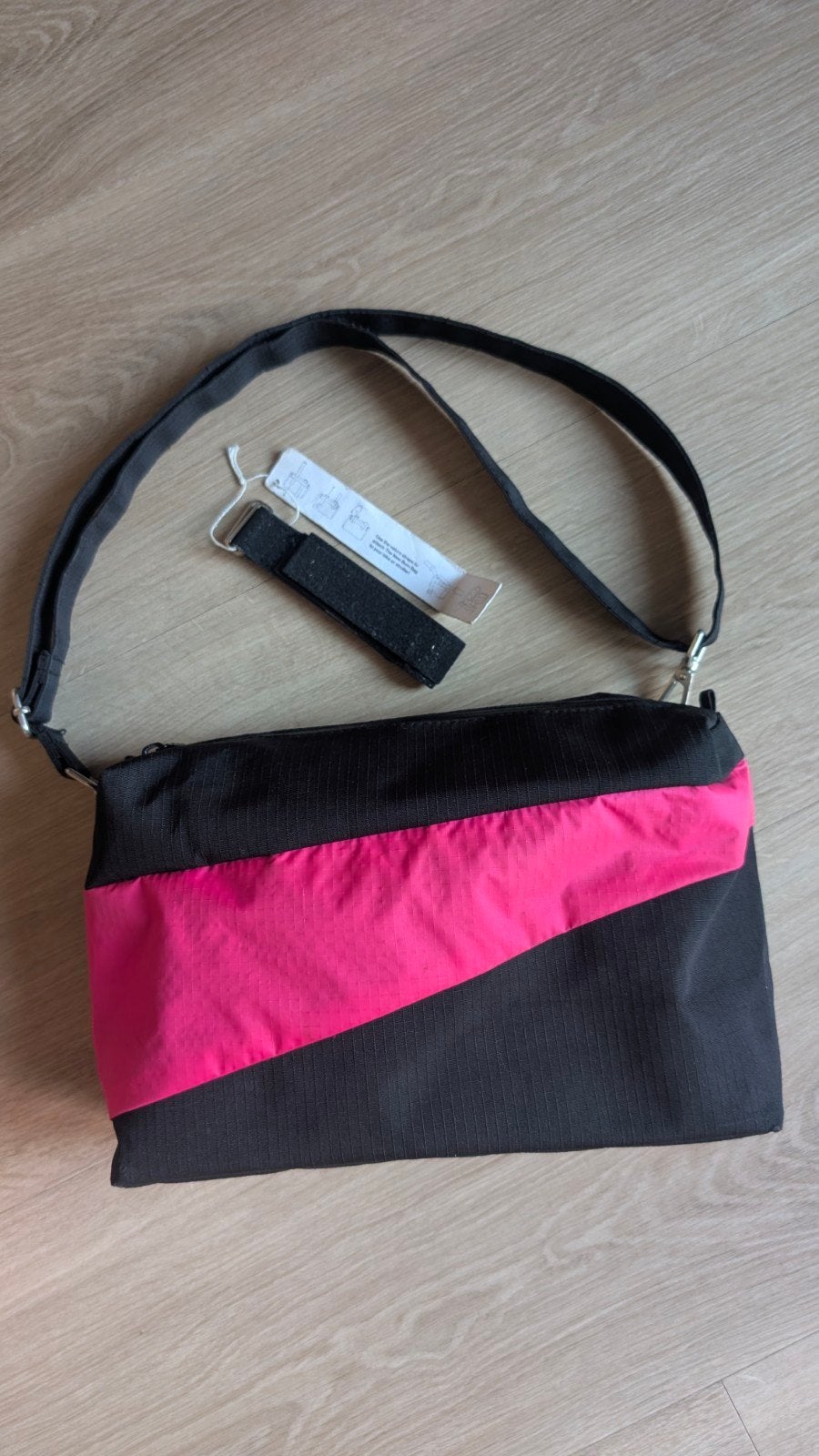 Susan Bijl The New Bum Bag - Zwart/Roze (Maat M), Ophalen of Verzenden, Zo goed als nieuw, Zwart, Overige typen