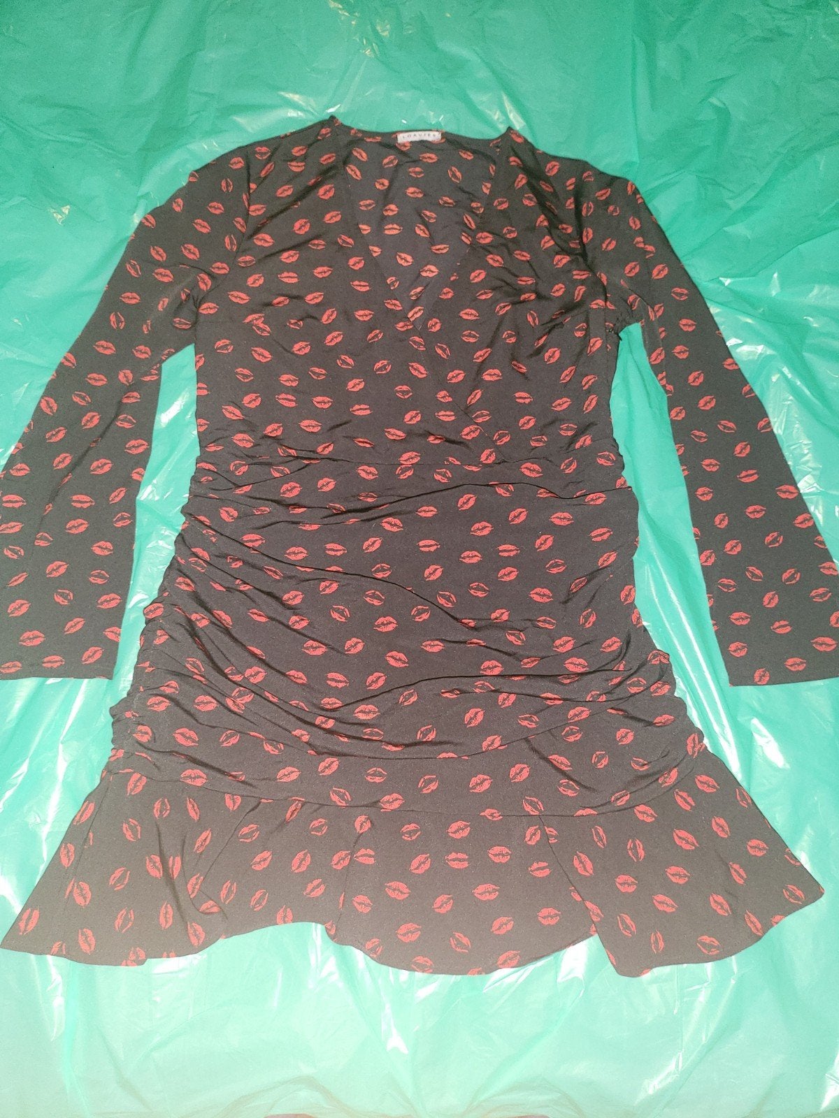 Loavies jurk met lippenprint, Kleding | Dames, Verzenden, Zwart, Maat 42/44 (L), Boven de knie