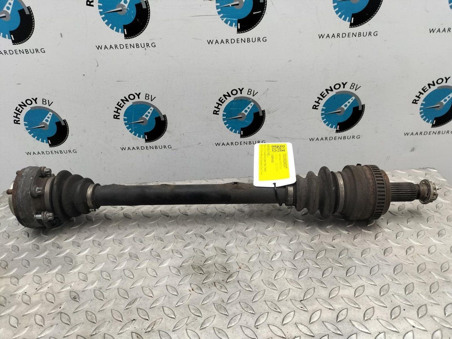 BMW 3 SERIES E90LCI 316i  AANDRIJFAS L 2008, Ophalen of Verzenden, Gebruikt, Stiba lid
