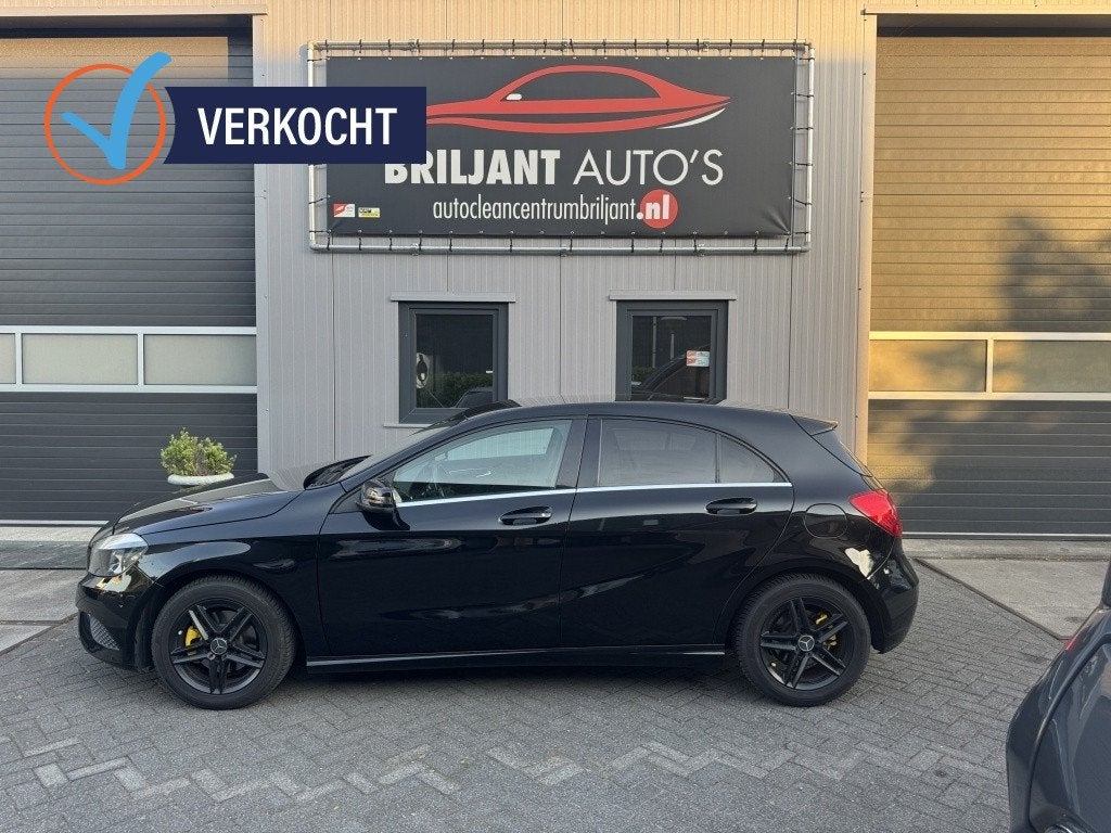 Mercedes-Benz A-Klasse 180 Automaat Lm velgen (bj 2014), Auto's, Automaat, Gebruikt, 4 cilinders, Zwart