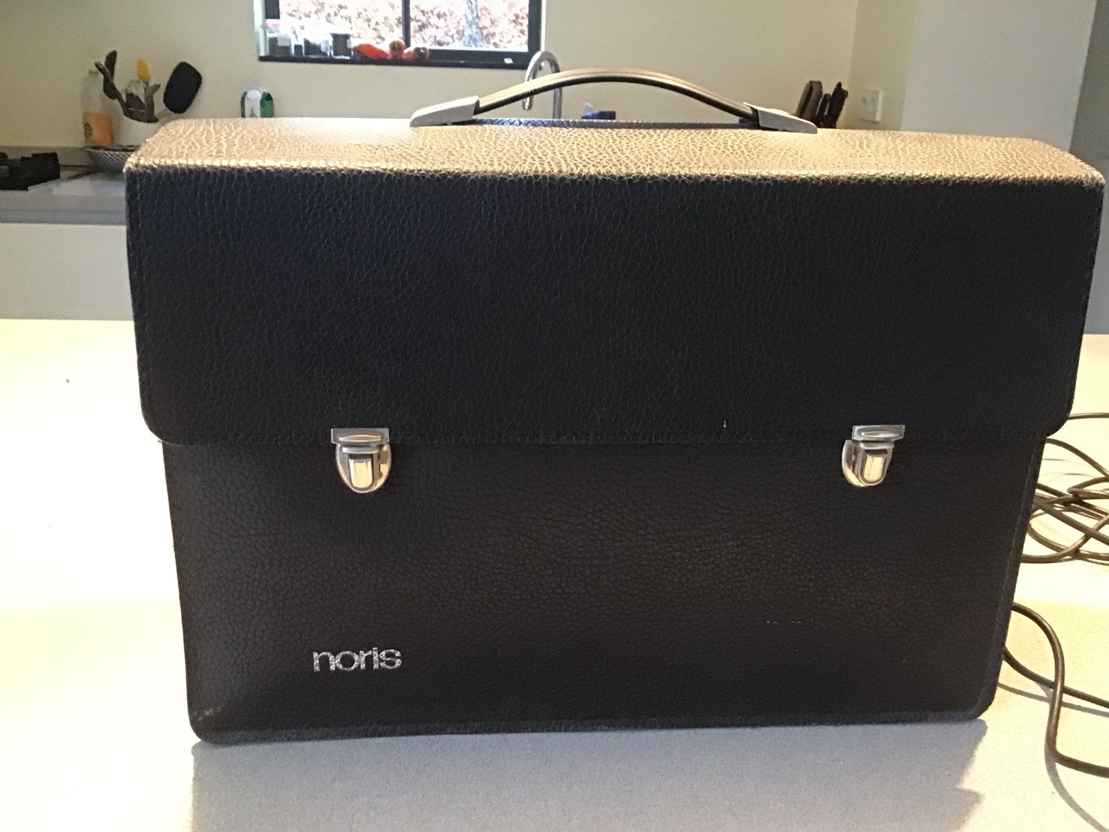 Leica Pradovit 153 Diaprojector met Noris koffer, Ophalen of Verzenden, Zo goed als nieuw
