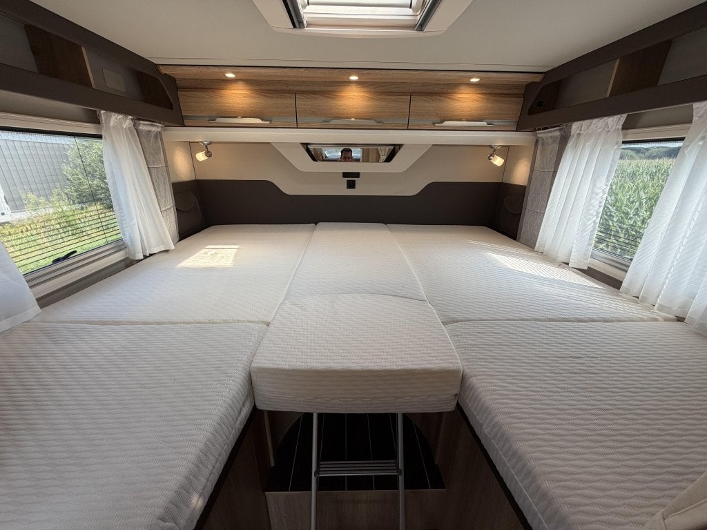 Knaus Sky TI 650 MEG Platinum Selection, Lengtebedden,, Caravans en Kamperen, Campers, Automaat, Ringverwarming, Fiat, 6 tot 7 meter