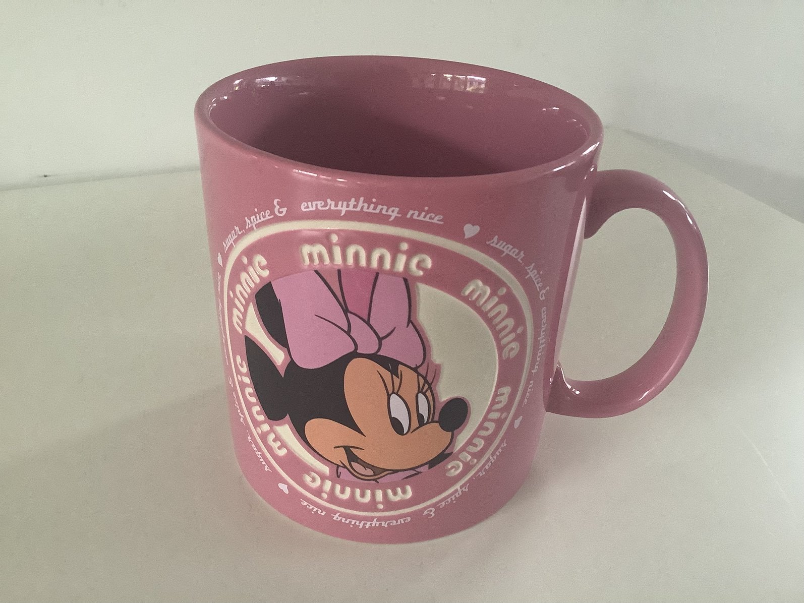 Minnie Mouse mok roze Disneyland Parijs vintage, Ophalen of Verzenden, Mickey Mouse, Zo goed als nieuw, Servies