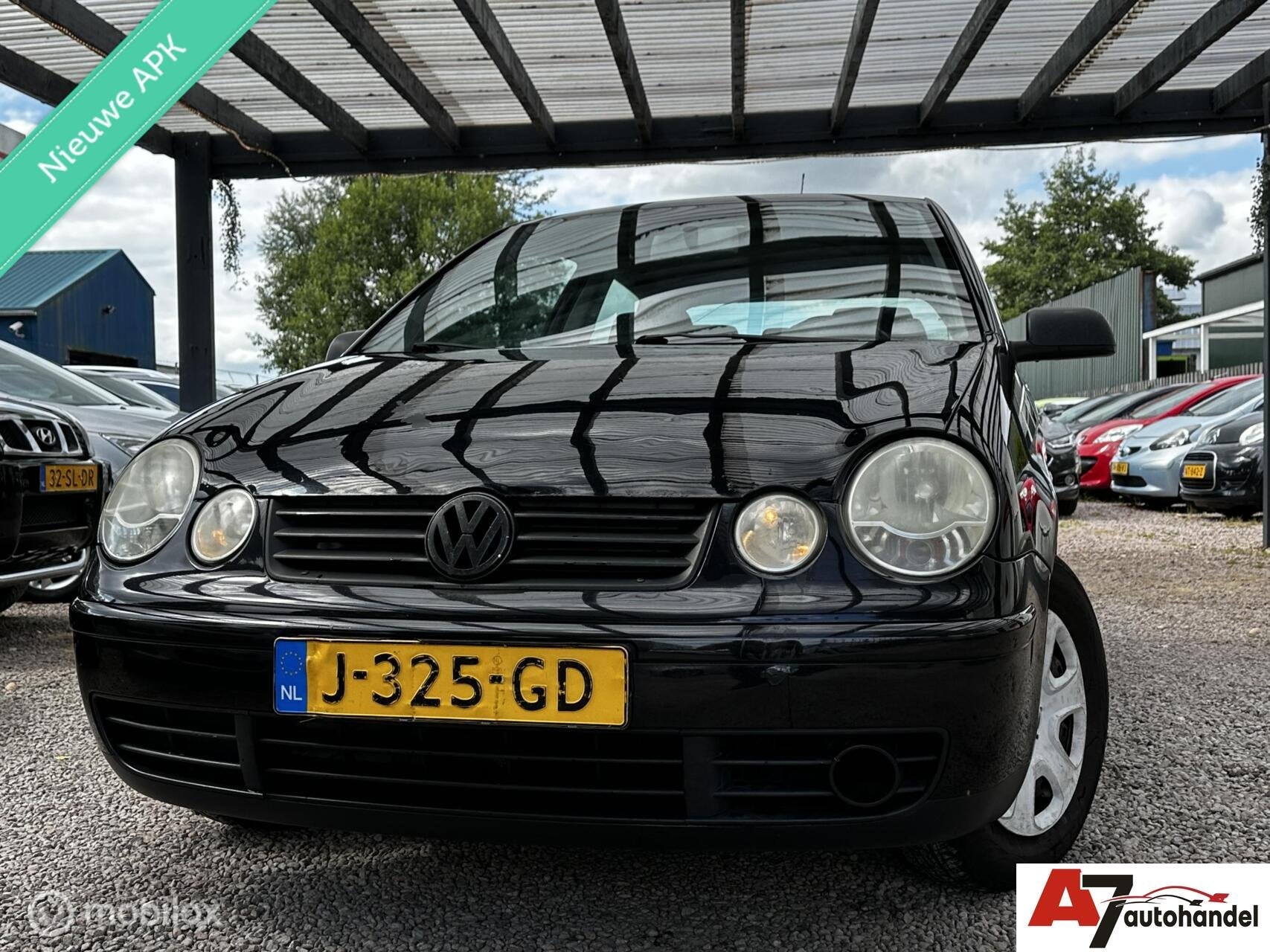 Volkswagen Polo 1.2 Nieuwe APK, Voorwielaandrijving, 970 kg, 1198 cc, Zwart