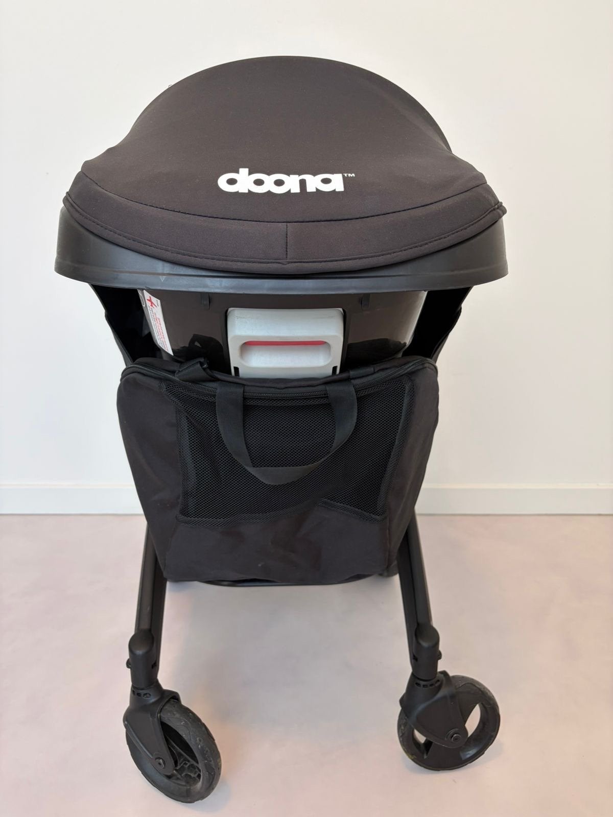 Doona+ autostoel en kinderwagen in één met accessoires, Kinderen en Baby's, Overige merken, 0 t/m 13 kg, Gebruikt, Autogordel