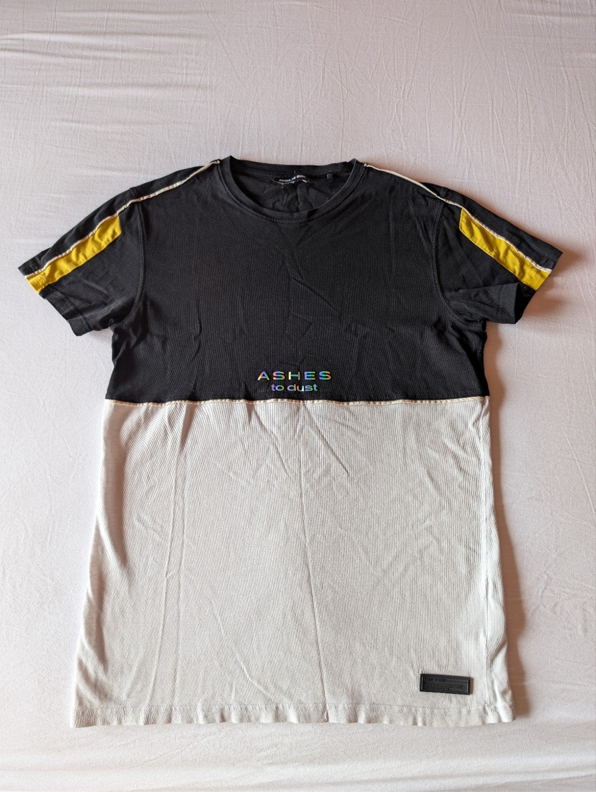 Ashes to Dust Colourblock T-Shirt – Maat S, Meerkleurig, Ashes to dust, Ophalen of Verzenden, Zo goed als nieuw