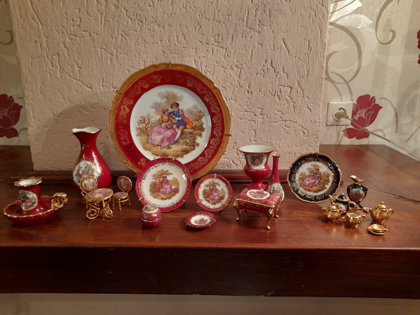 Limoges Porselein Miniatuur Collectie - Handgeschilderd, Antiek en Kunst, Ophalen