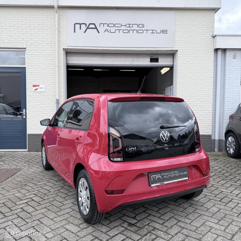 Volkswagen Up, Stof, Gebruikt, 4 stoelen, 891 kg