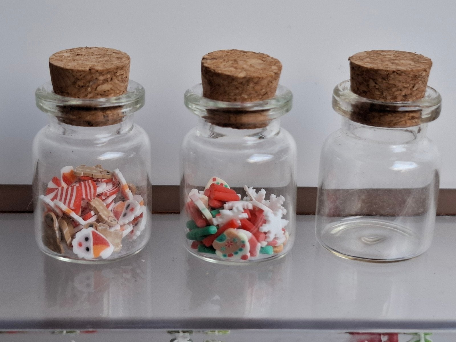 Glazen potjes voor Barbie en poppenhuis, Ophalen of Verzenden, Zo goed als nieuw, Poppenhuis