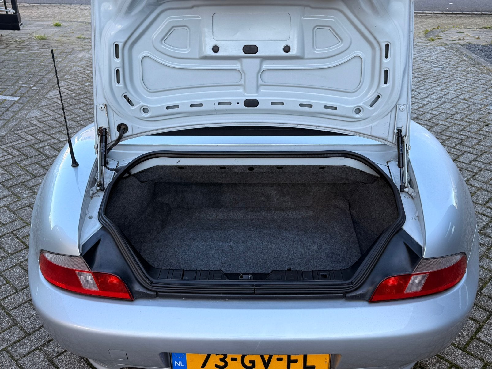 Foto 19 van BMW Z3 2.2 I  2001