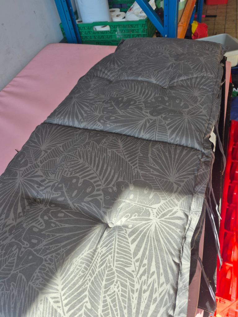 Set van 4 tuinkussens voor tuinset - Zo goed als nieuw, Ophalen of Verzenden, Zo goed als nieuw