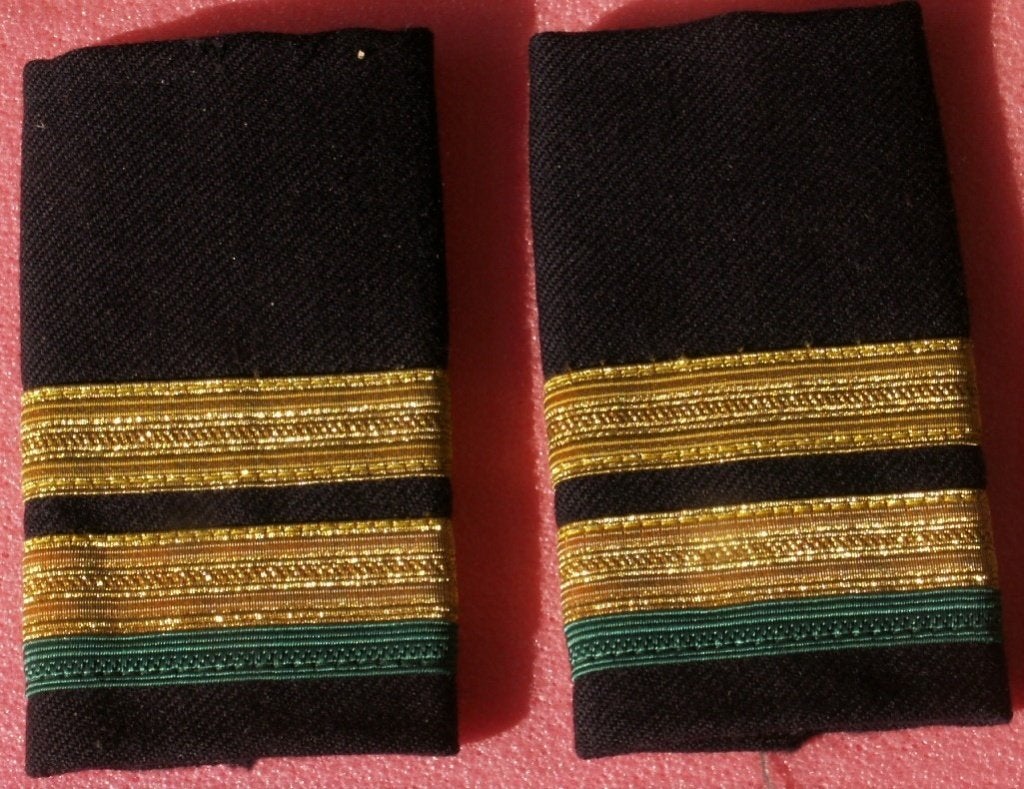 Set Rode Kruis epauletten 2 strepen colonne, Ophalen of Verzenden, Overige soorten, Nederland, Embleem of Badge