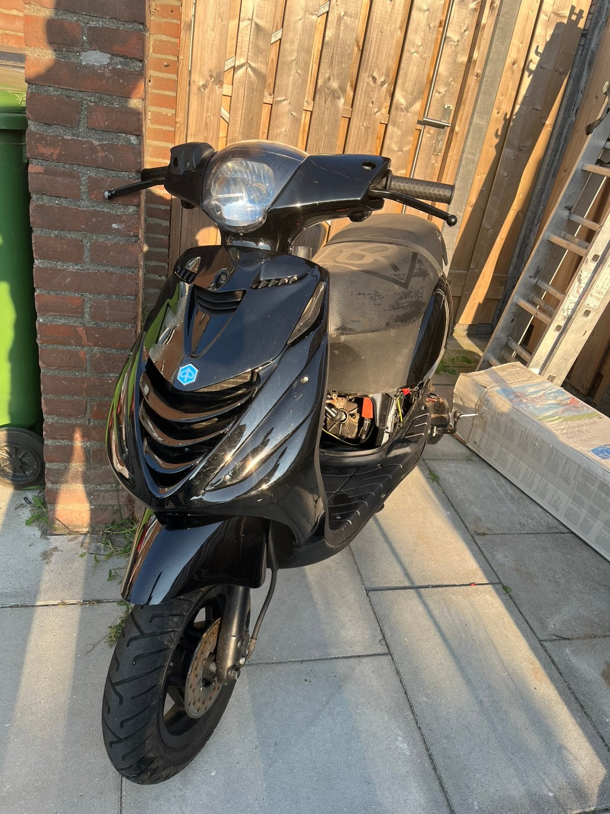 Piaggio zip 125cc lc 2t, Fietsen en Brommers, Scooters | Piaggio, Ophalen, Zo goed als nieuw, Tweetakt, Zip